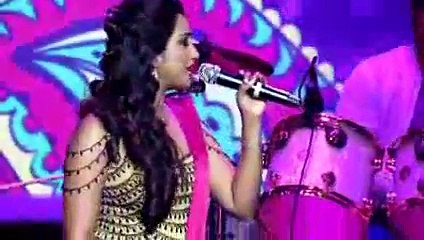 shreya ghoshal performance  stage show