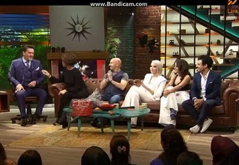 BEYAZ SHOW DEMET AKBAĞ ATIŞMA (18 ARALIK 2015)