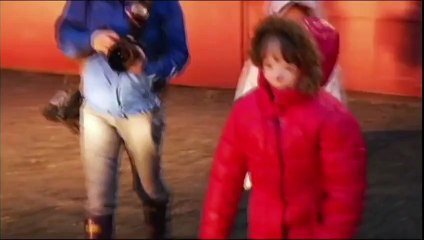 Pour Noël, une orpheline gravement brûlée reçoit des milliers de cartes de voeux