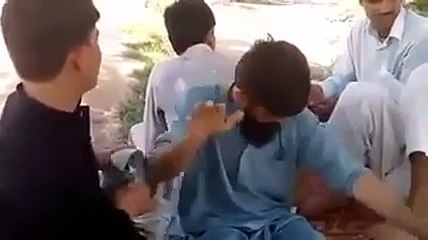 Funny Pathan Singing Urdu Song pashto tapay tang takor rabab mangay