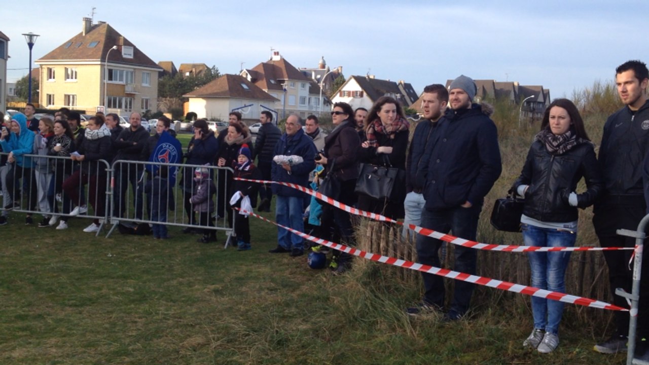 Caen - PSG : la foule à Ouistreham pour voir les Parisiens avant la rencontre