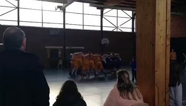 Fin du match amical entre les deux équipes!