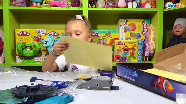 ✔ Ярослава — распаковка летающей акулы - Air Swimmers Remote Control Flying Fish - Video for kids ✔