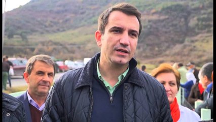 TREGU I GJESE SE GJALLE DO JETE NE FSHATIN VISHNJE, JO ME GJELA DETI RRUGVE TE TIRANES LAJM