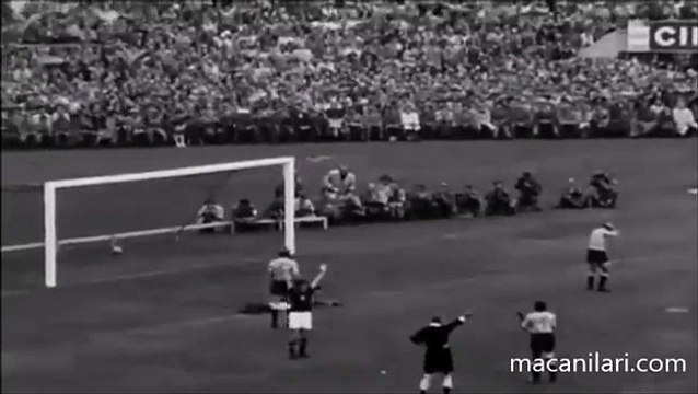 30.06.1954 - 1954 World Cup Semi Final Hungary 4-2 Uruguay (Extra Time) / Macaristan 4-2 Uruguay