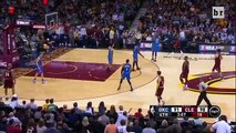 LeBron James écrase une spectatrice pendant un match