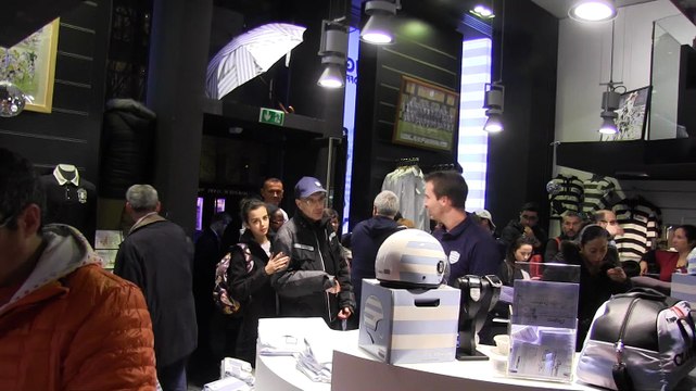 Séance de dédicaces à la Boutique Wagram