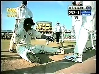 the funniest cricket video of all time, Indian team cant control laughter, hilarious!