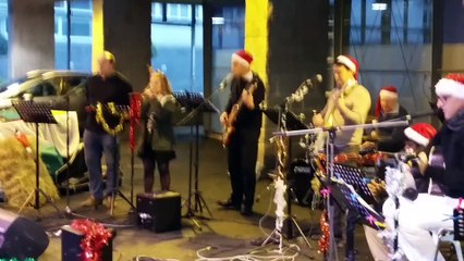 Chants de Noël "punchy" à Saint-Lô