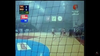 كأس الأبطال // ايقاف مبارة كرة اليد بين النادي الافريقي والنجم بسبب أعمال العنف في قاعة الحمامات