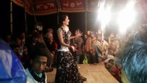 Super hot desi girl dance in desi style Bhojpuri songs 720P