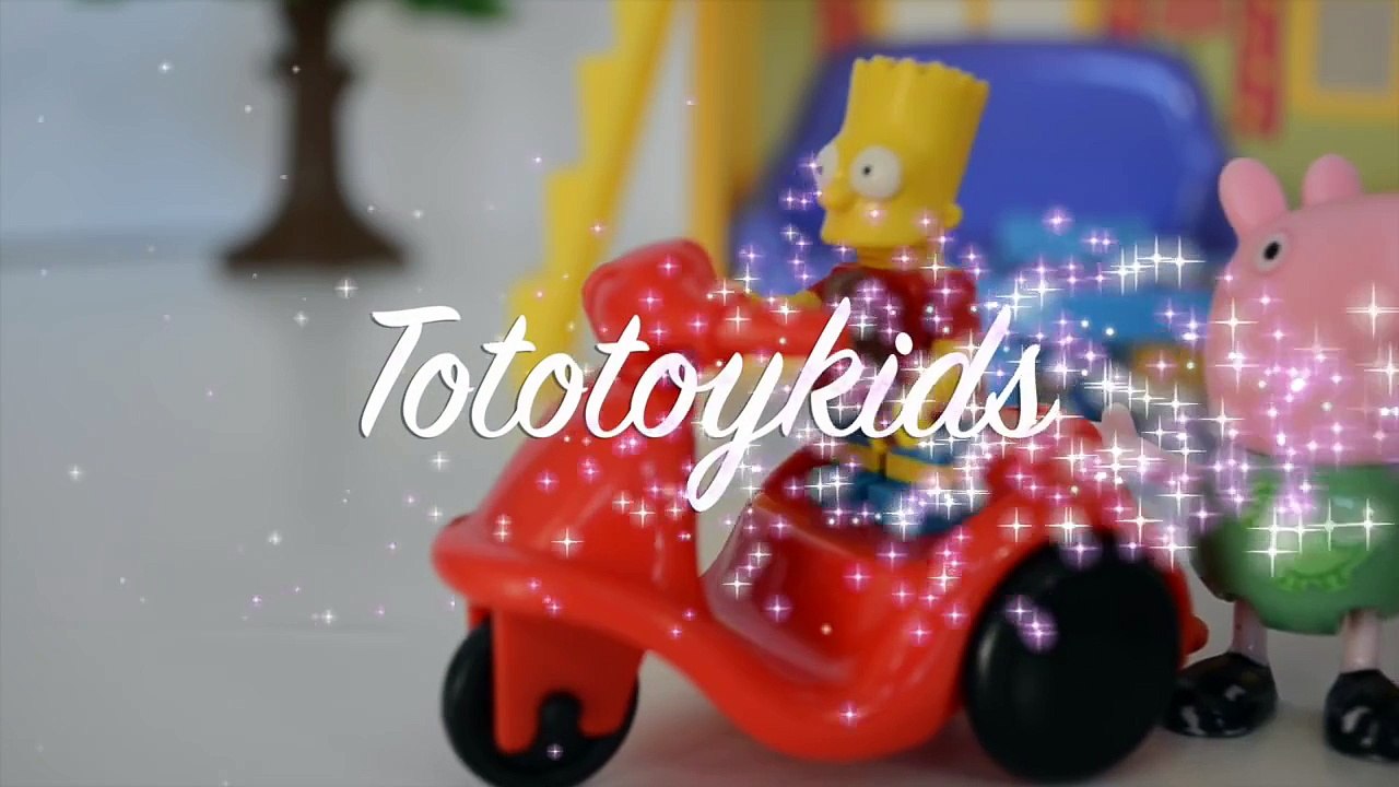 Pig George da Familia Peppa Pig e seu Boneco do Simpsons!!! Em Portugues Tototoykids