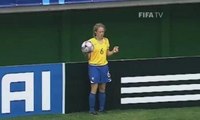 Bayanlar Futbol Maçına Damga Vuran Hareket