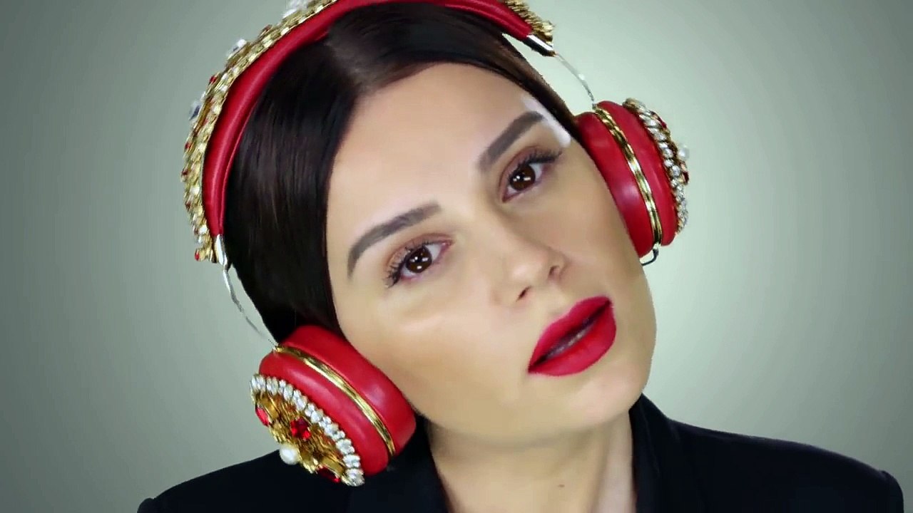 Merve Özbey - Topsuz Tüfeksiz