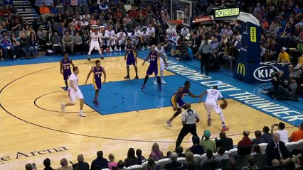 Kevin Durant Puts Julius Randle in the Blender!