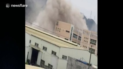 Landslide hits industrial park in S China