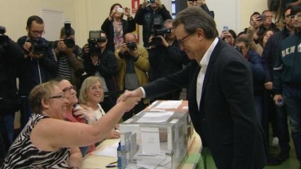 Mas llama a votar "en plena consciencia" del momento "decisivo" de Cataluña