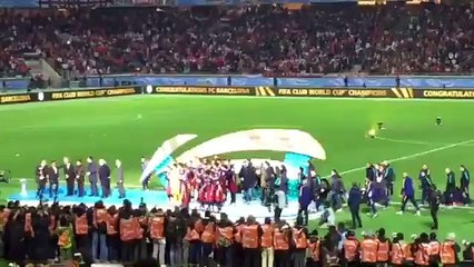 Mundial clubs 2015 River Plate 0-barça 3 entrega titulo