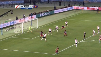 CM Clubs - Messi plante la première banderille