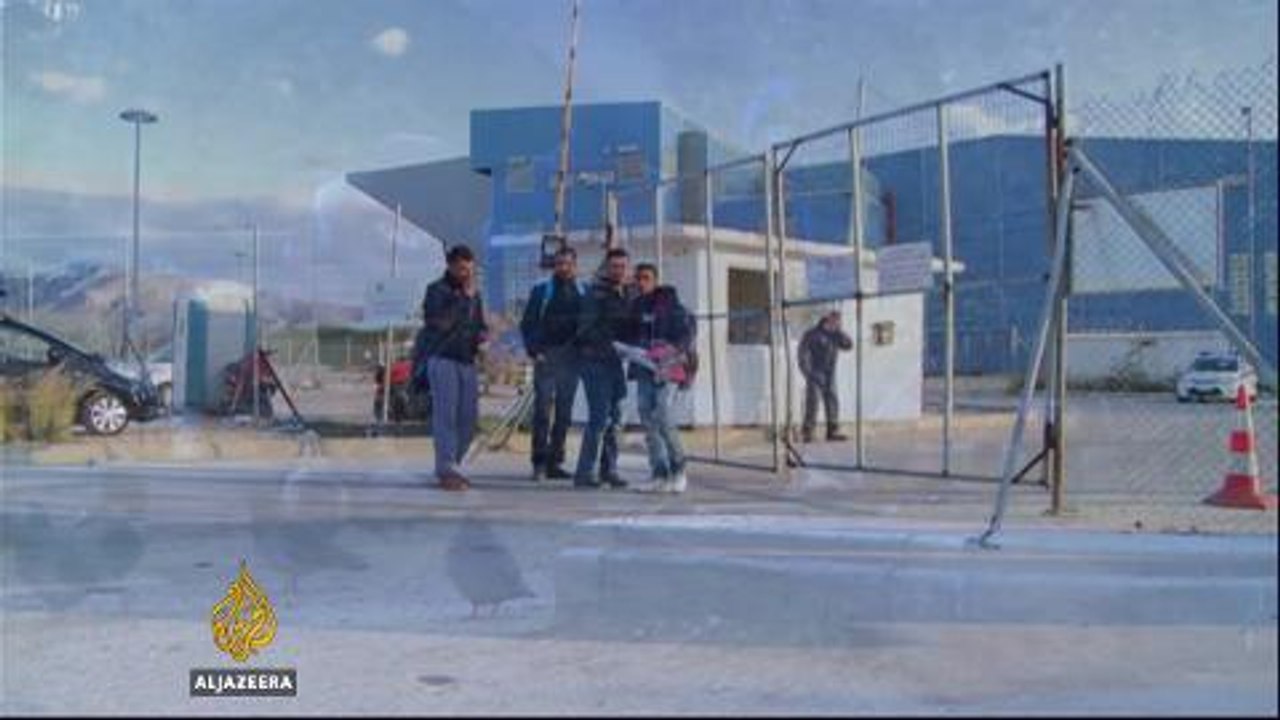 Athens struggle to deal with refugee overcrowding