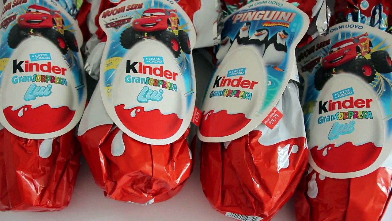 Киндер Сюрпризы Gransorpresa серии Пигнвины Мадагаскара и Тачки Unboxing Pinguini Madagascar, Cars (1080p)
