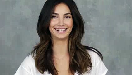 Скачать видео: Victorias Secret Angel Lily Aldridge Talks Everyday Style