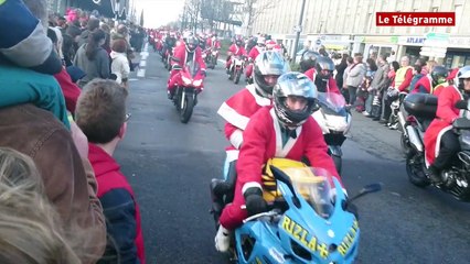 Brest. Vroom Vroom ! 360  Pères Noël dans la ville