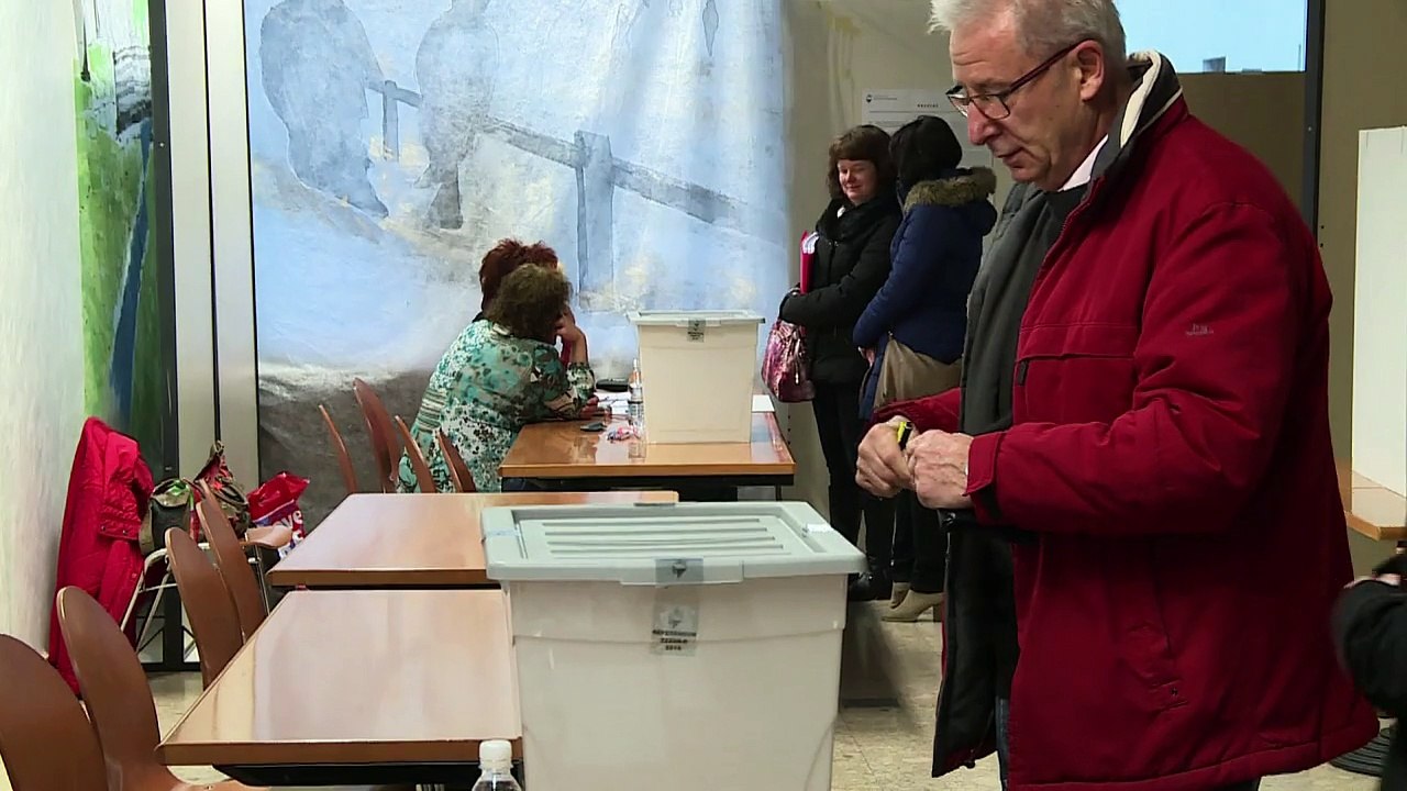 Slovenians vote in gay marriage referendum