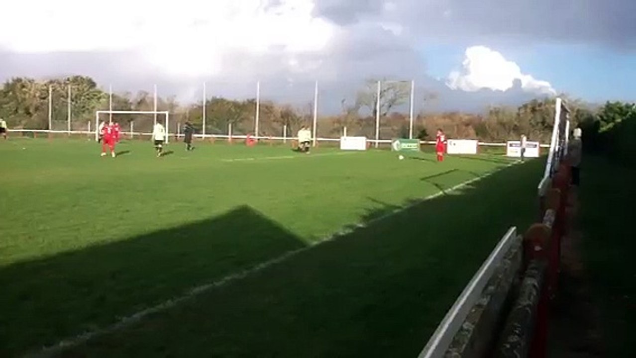 But de allan guezennoc pour guissény contre sai...