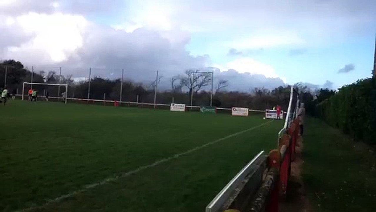 But de mat tanguy pour guissény contre saint th...