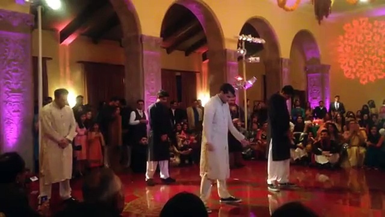 Best Mehndi Dance Ever 2015