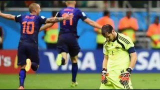 Spains Diego Costa shrugs off boos but Holland ensure dismal return