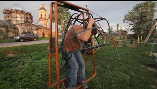 УЖАС! Суровая детская площадка... Это реально опасно!