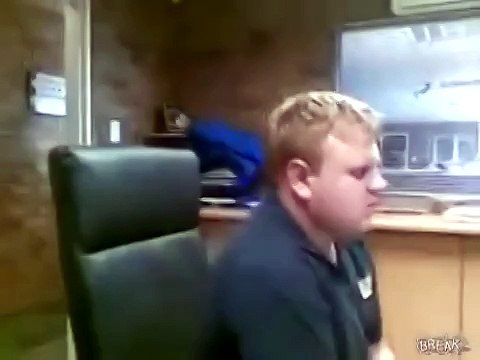 МЕГА РЖАЧ! СМОТРИТЕ И ПАДАЙТЕ СО СТУЛА