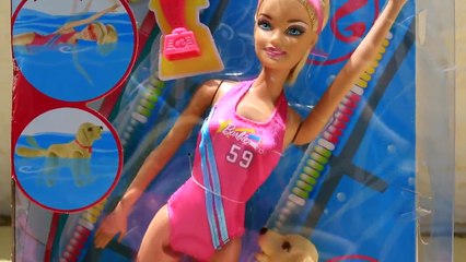 Little Mermaid vs Barbie Swimming Pool Race! Frozen Elsa & Mike Merman cheer Disney Prince