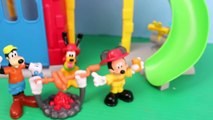 Mickey Mouse Fireman Helps Duplo Lego Spiderman Superhero Put Out Fire with Goofy and Plut