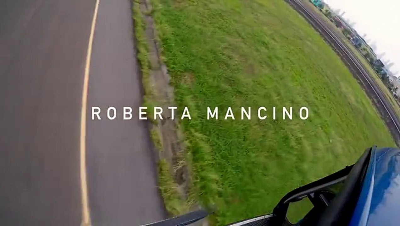 Wingsuit Yapan Kadının Kamerasından Panama Şehri