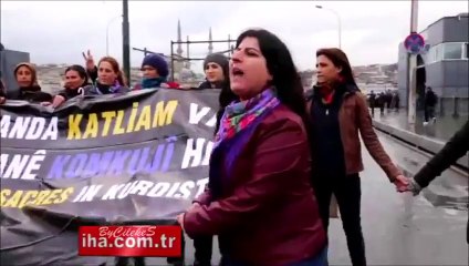 eylemcilere tek başına dalan adam