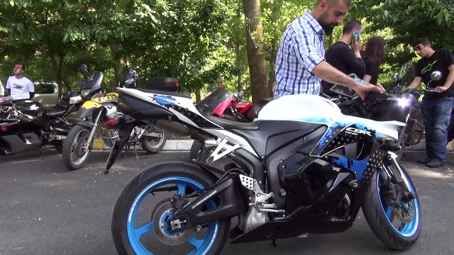 Honda CBR 600RR Akrapovic Exhaust Sound (Full System)