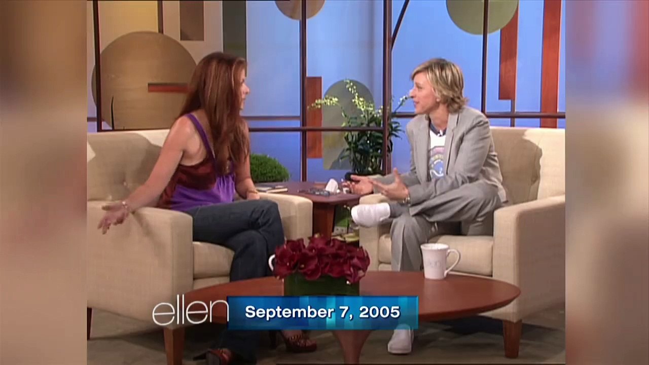 This may be the weirdest thing that’s ever happened on the show. Happy #Throw...