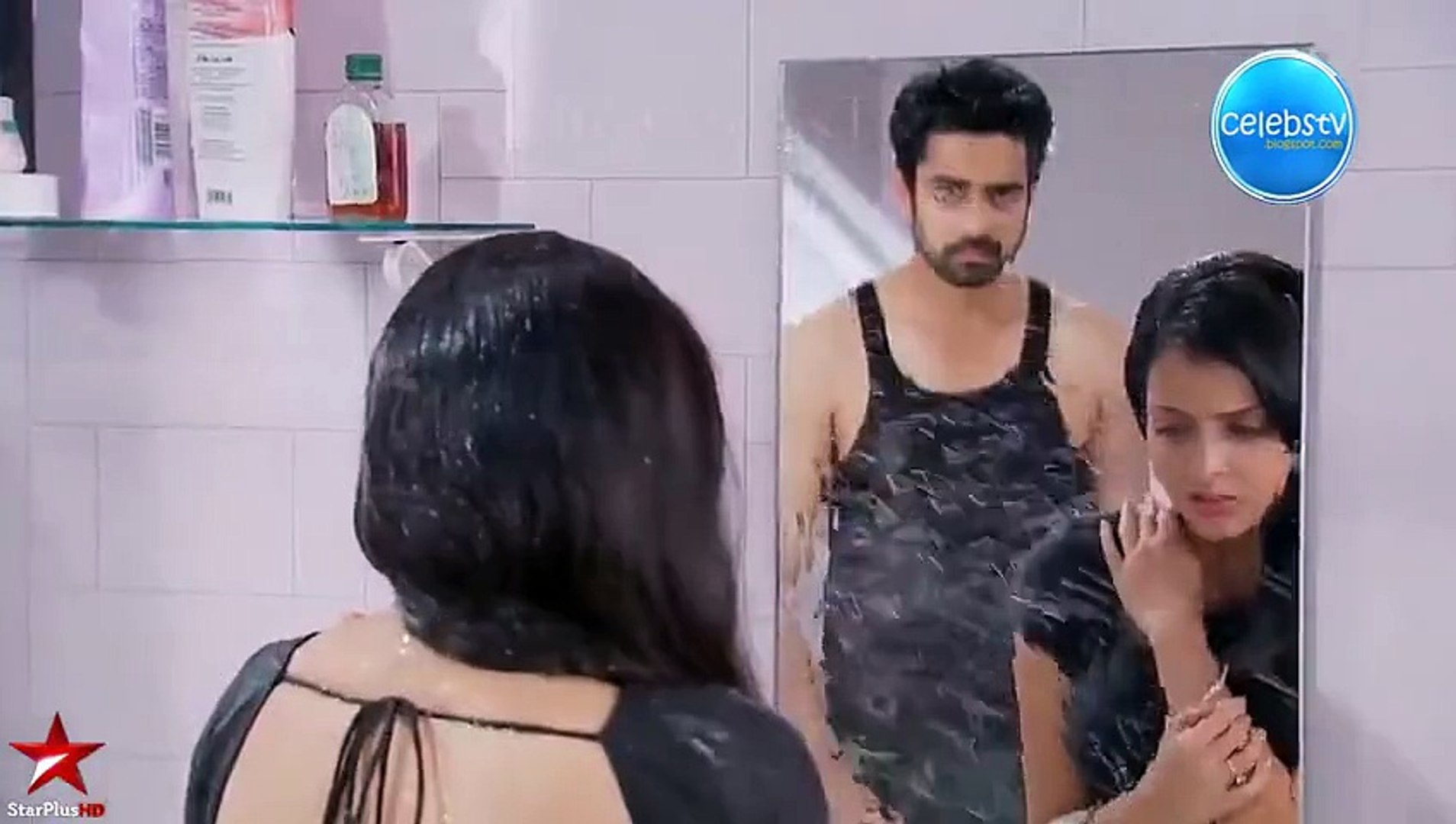 Shrenu Parikh Saree Drop Wet Navel Romantic Tv Serial Scene
