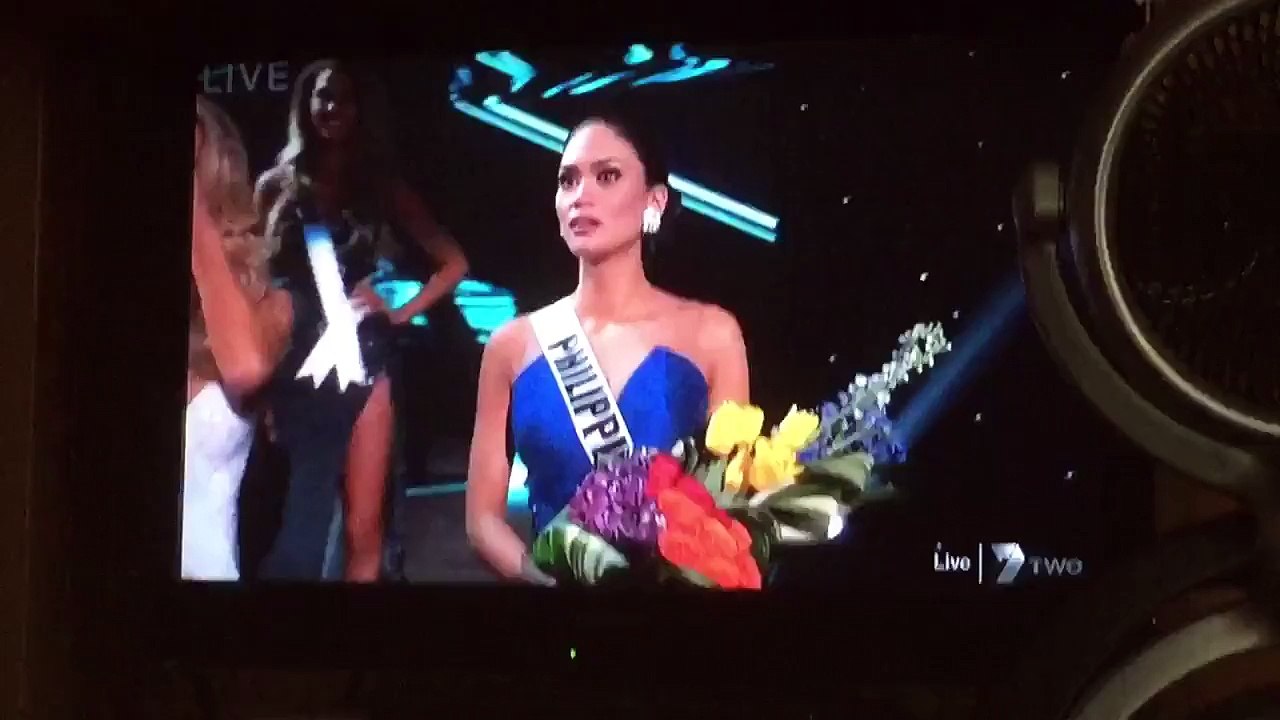 Miss Philippine apprend qu'elle a finalement remporté Miss Univers 2015
