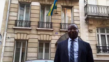 Padiri Nahimana aratubwira uko byamugendekeye agiye gutora muri ambasade yu Rwanda i Paris mu Bufaransa