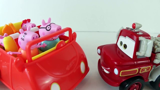 Peppa Pig Picnic Adventure Car with Disney Cars Mater and Disney Cars Toy Lightning McQueen
