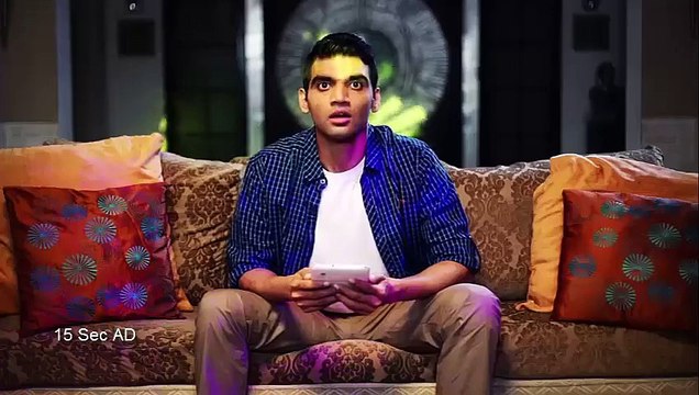 فٹ بال میچ جیتنے کے باد ٹی وی اینکر کے شرمناک مناظر انٹر نیٹ پر