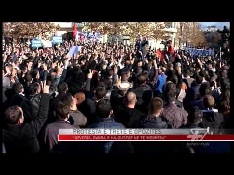 Opozita zhvillon protestën e saj të tretë - News, Lajme - Vizion Plus