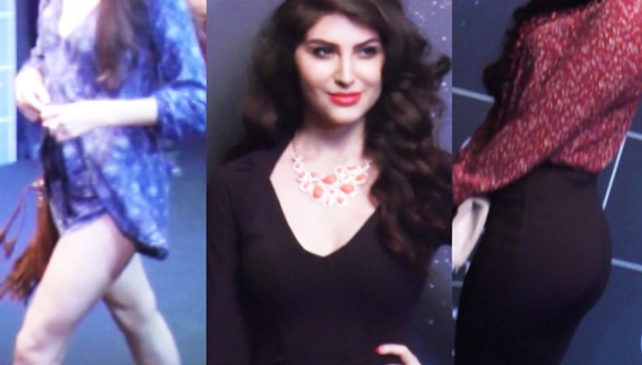 Woow ! Hot Models & Celebs At Volkswagen's 21st Century Beetle Launch