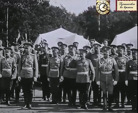 1913 г. Военный парад в Царском селе. Николай II и цесаревич Алексей