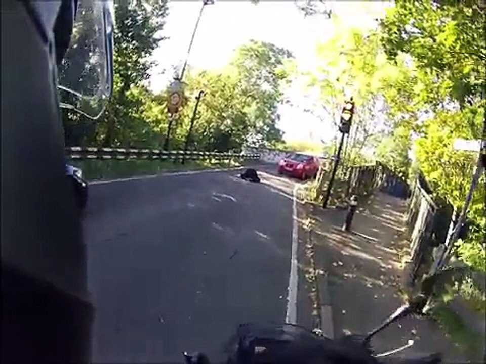 Un motard sauve une femme suicidaire