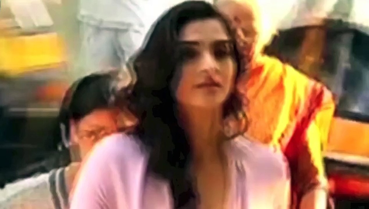 Best Dress of 2015 Sonam Kapoor